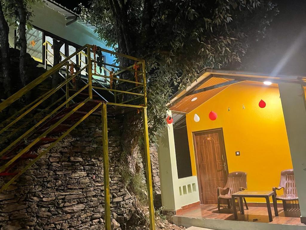 Drona Hills Resorts Kanatal Zewnętrze zdjęcie