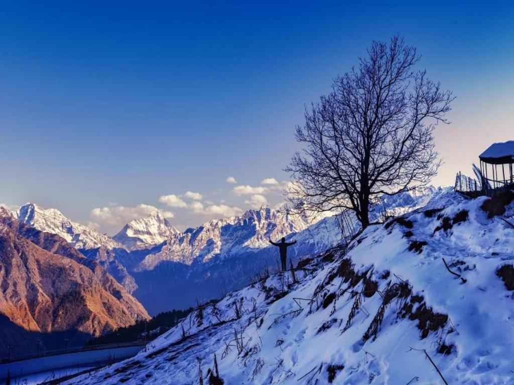 Drona Hills Resorts Kanatal Zewnętrze zdjęcie
