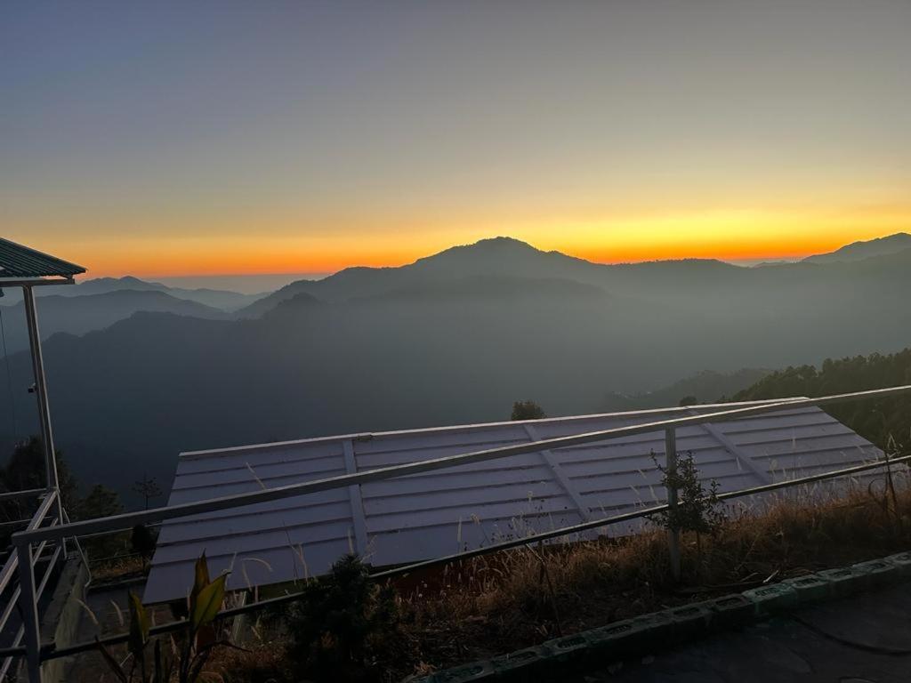 Drona Hills Resorts Kanatal Zewnętrze zdjęcie