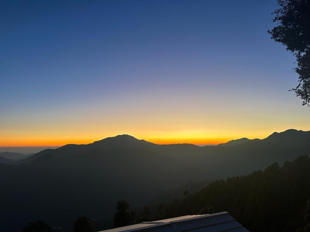 Drona Hills Resorts Kanatal Zewnętrze zdjęcie