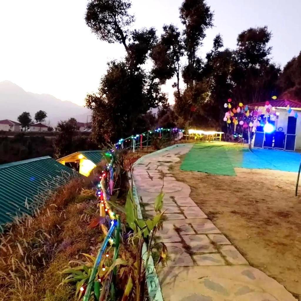 Drona Hills Resorts Kanatal Zewnętrze zdjęcie