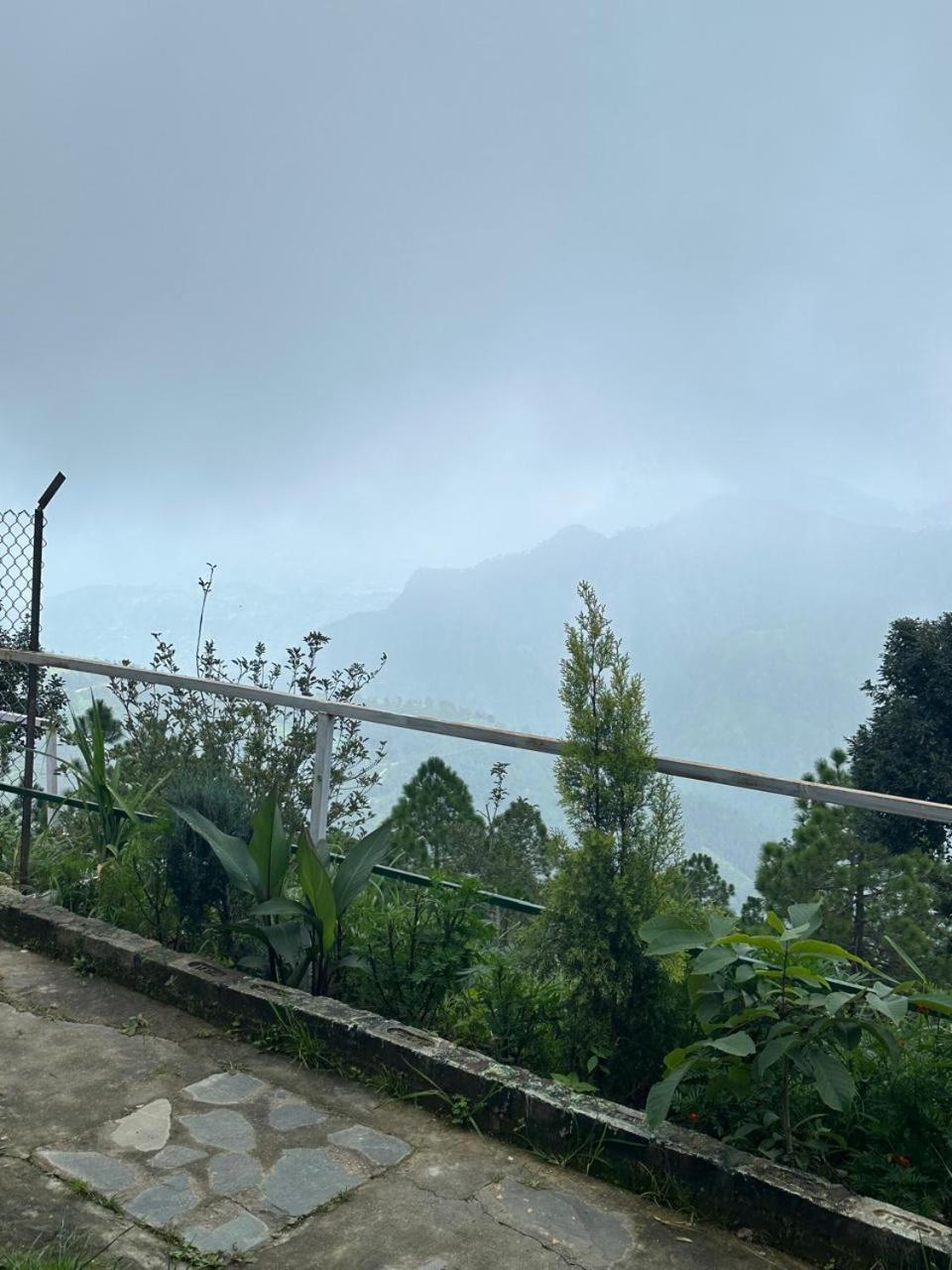 Drona Hills Resorts Kanatal Zewnętrze zdjęcie